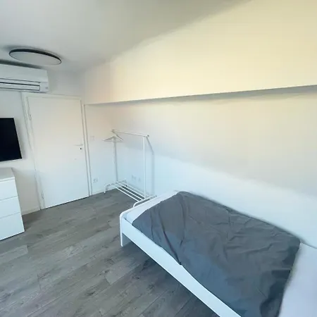 Cozy In *